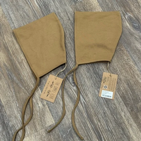 NWT, The Simple Folk, The Fleece Pixie Hat- Camel, size 4-7 years - Picture 8 of 10